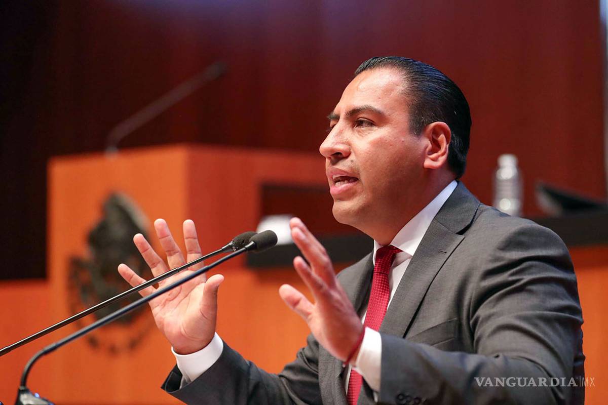 Legisladores de Morena eligen a Eduardo Ramírez como presidente de la Mesa Directiva del Senado