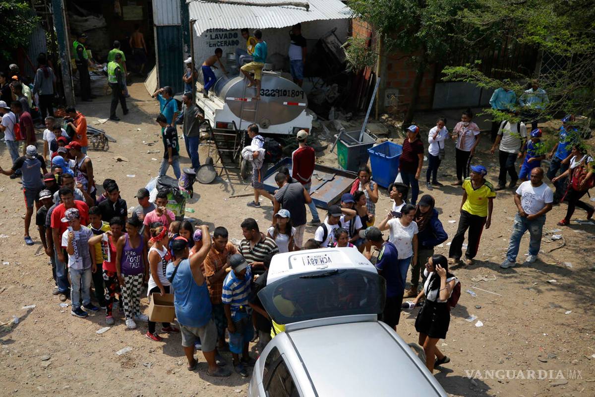 Maduro frena paso de ayuda humanitaria