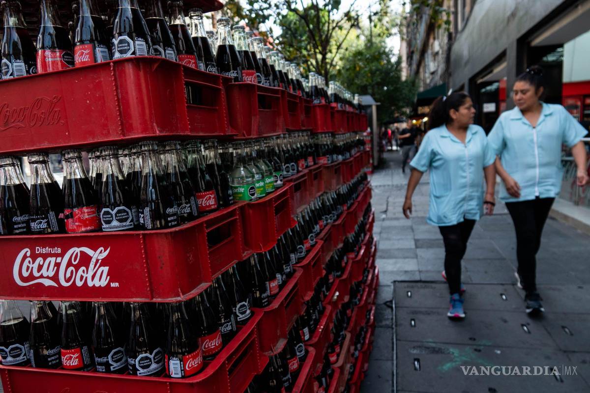 Prevén recaudar 41 mil mdp y reducir 7% consumo de refrescos con alza a IEPS