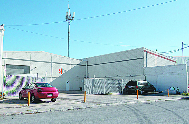 Empresa fantasma vinculada a María Esther Monsiváis factura 21 mdp ¡en dulces!