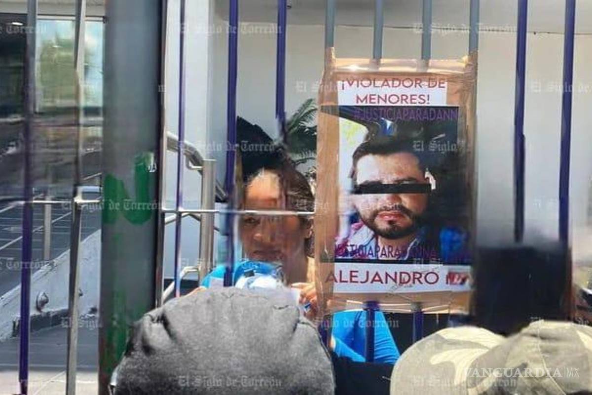 Colectivo Víboras del Desierto cierra Palacio de Justicia de Gómez Palacio por absolución de presunto violador