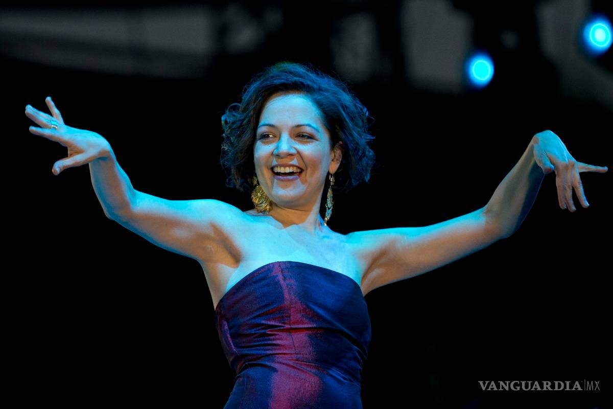 Lafourcade cantará junto a Gustavo Dudamel en Hollywood Bowl
