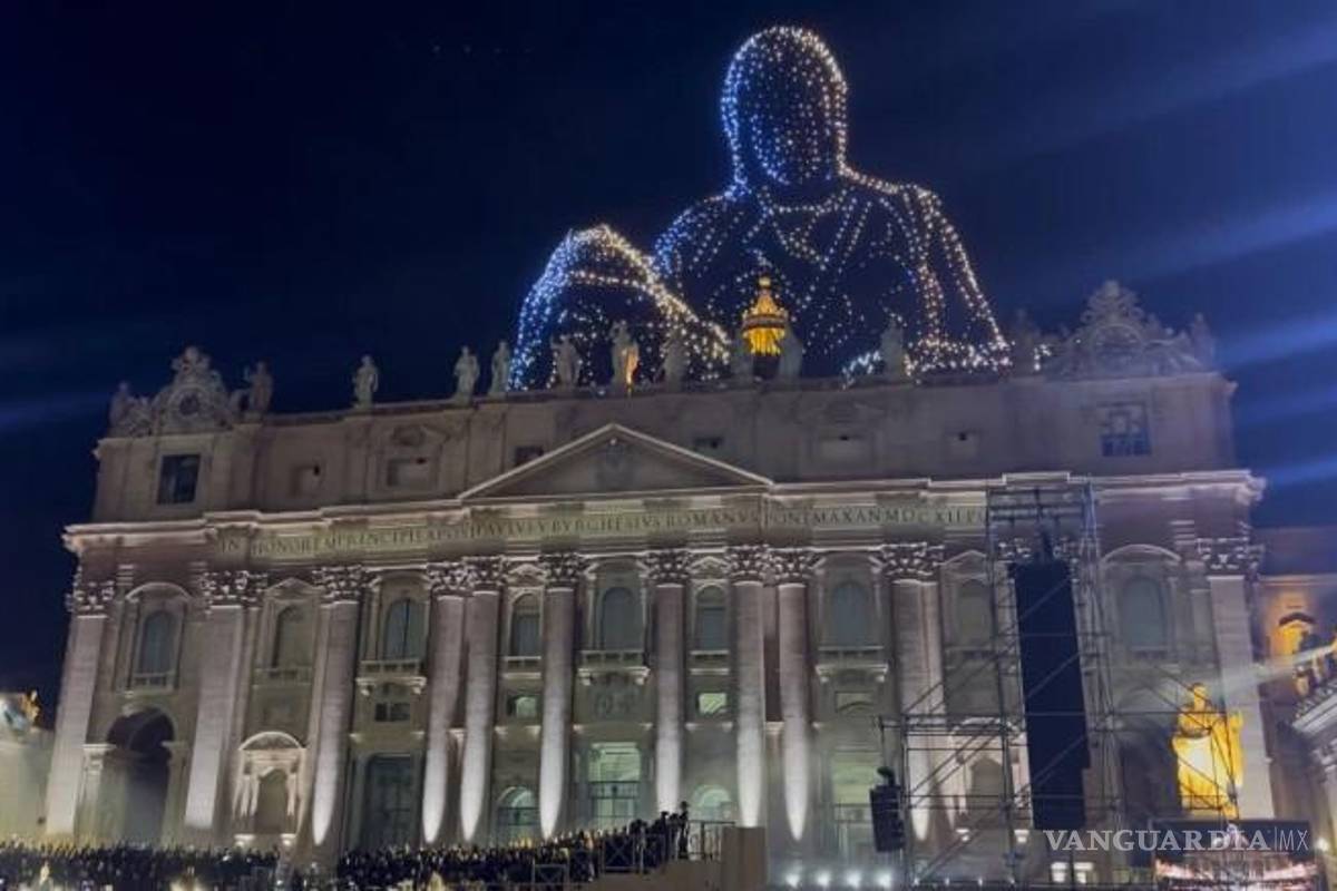 Compañía de hermano de Musk realiza espectacular show de drones sobre el Vaticano