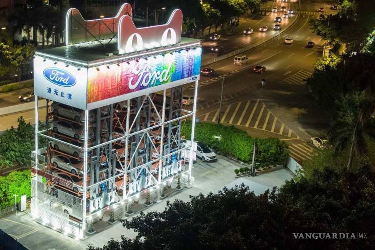 Ford y Alibaba crean gigantesca máquina expendedora de autos en China