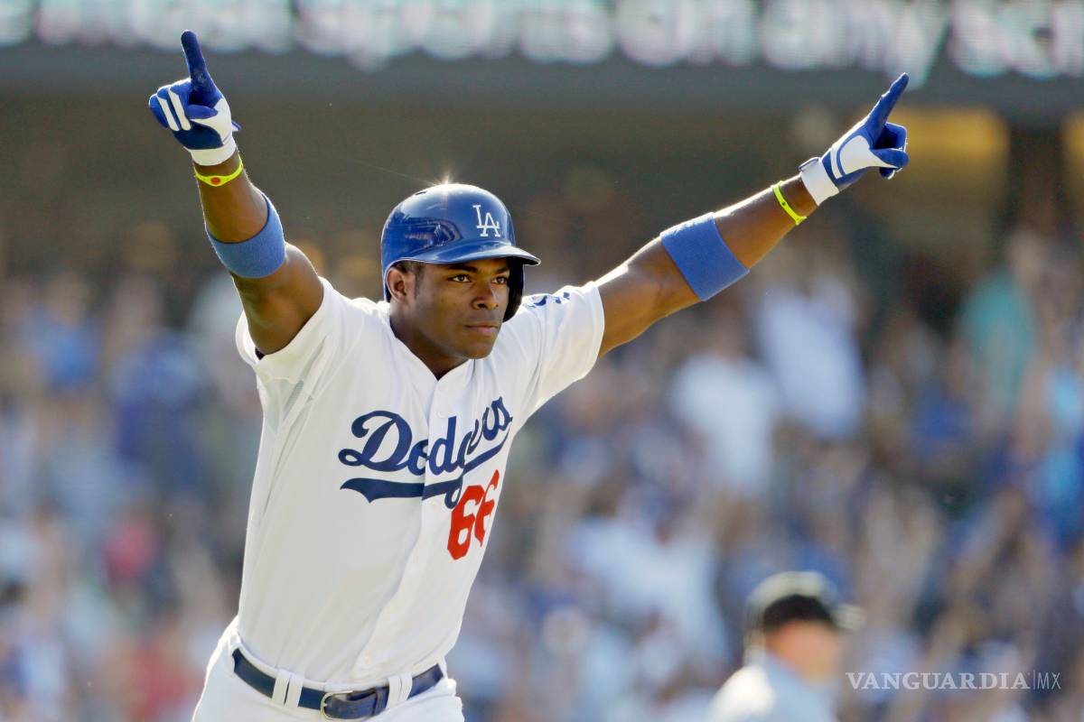 Yasiel Puig reclamado en waivers