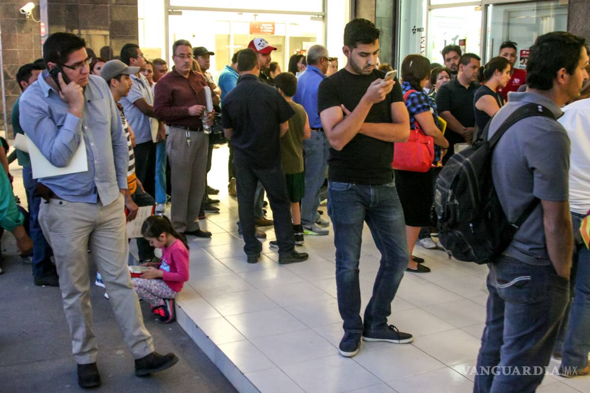 Eterna espera para pago de derechos vehiculares en Saltillo