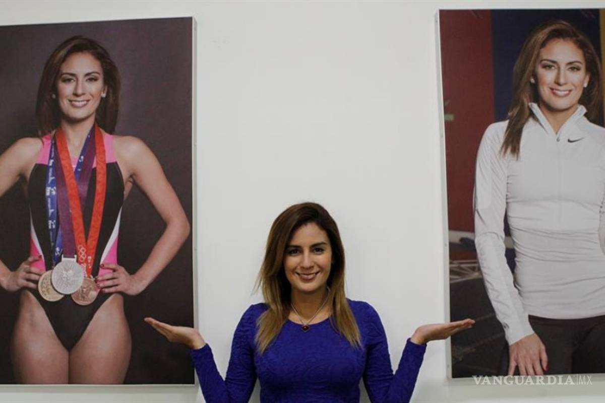 Muestra Paola Espinosa su lado más vulnerable