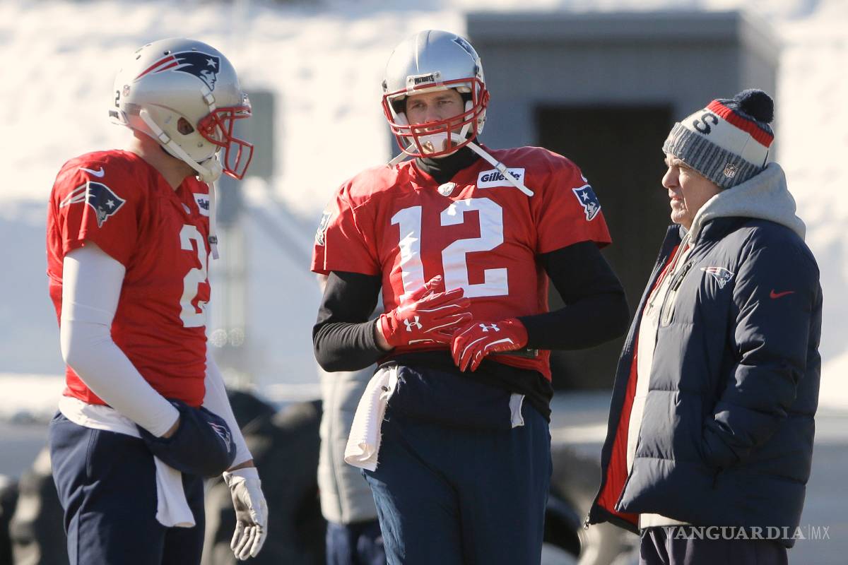 Alerta en los Patriots: Brady no practicó por lesión