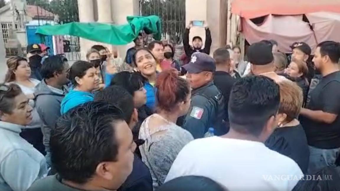 Riña en pleno Día de Muertos entre comerciantes frustra verbena en Panteón Santiago de Saltillo