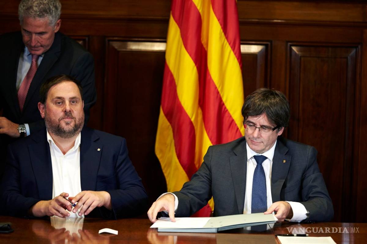 Desafía Cataluña al Estado español y convoca a un referéndum independentista