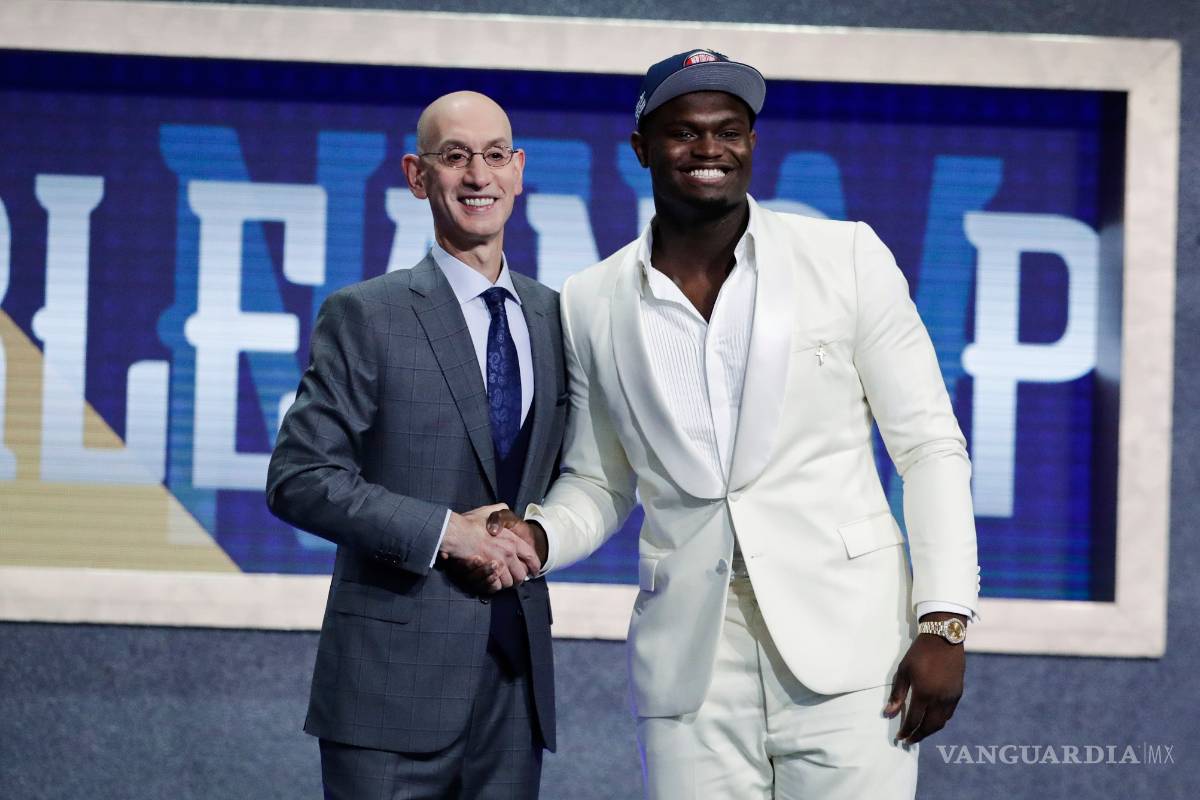 Pelicans completa el trámite y selecciona a Zion Williamson como su elección número 1 del Draft de la NBA
