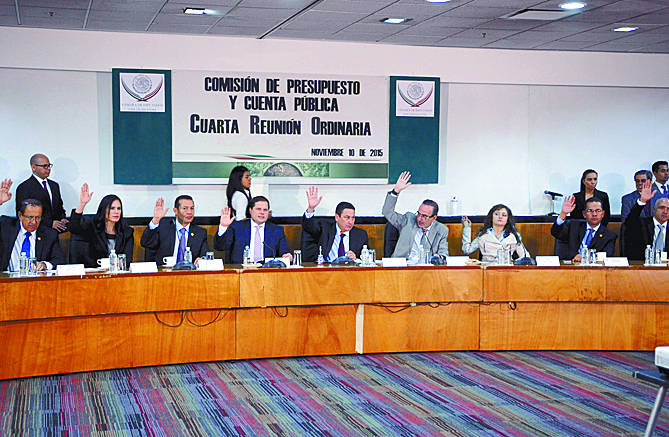 Aprueban pacto para discutir el PEF 2016