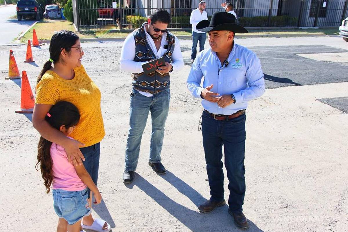 Fortalecen la imagen urbana de Sabinas: más de 4 mil baches reparados antes de cerrar 2025
