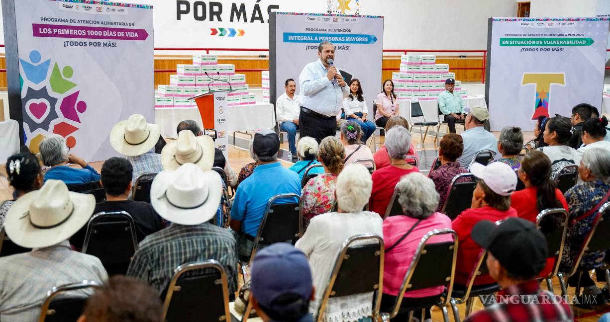 $!El alcalde Tomás Gutiérrez destacó el trabajo conjunto con el DIF para llevar ayuda donde más se necesita.