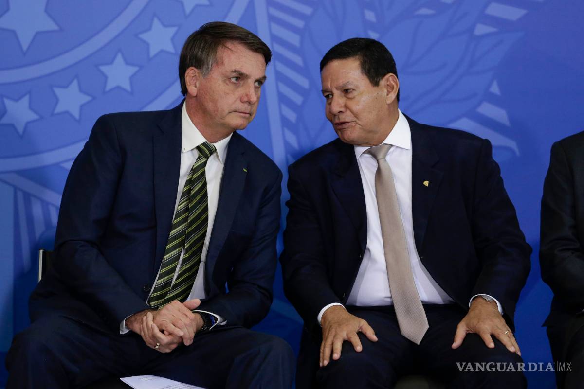 Pasa factura de muertes por COVID-19 a estados en Brasil