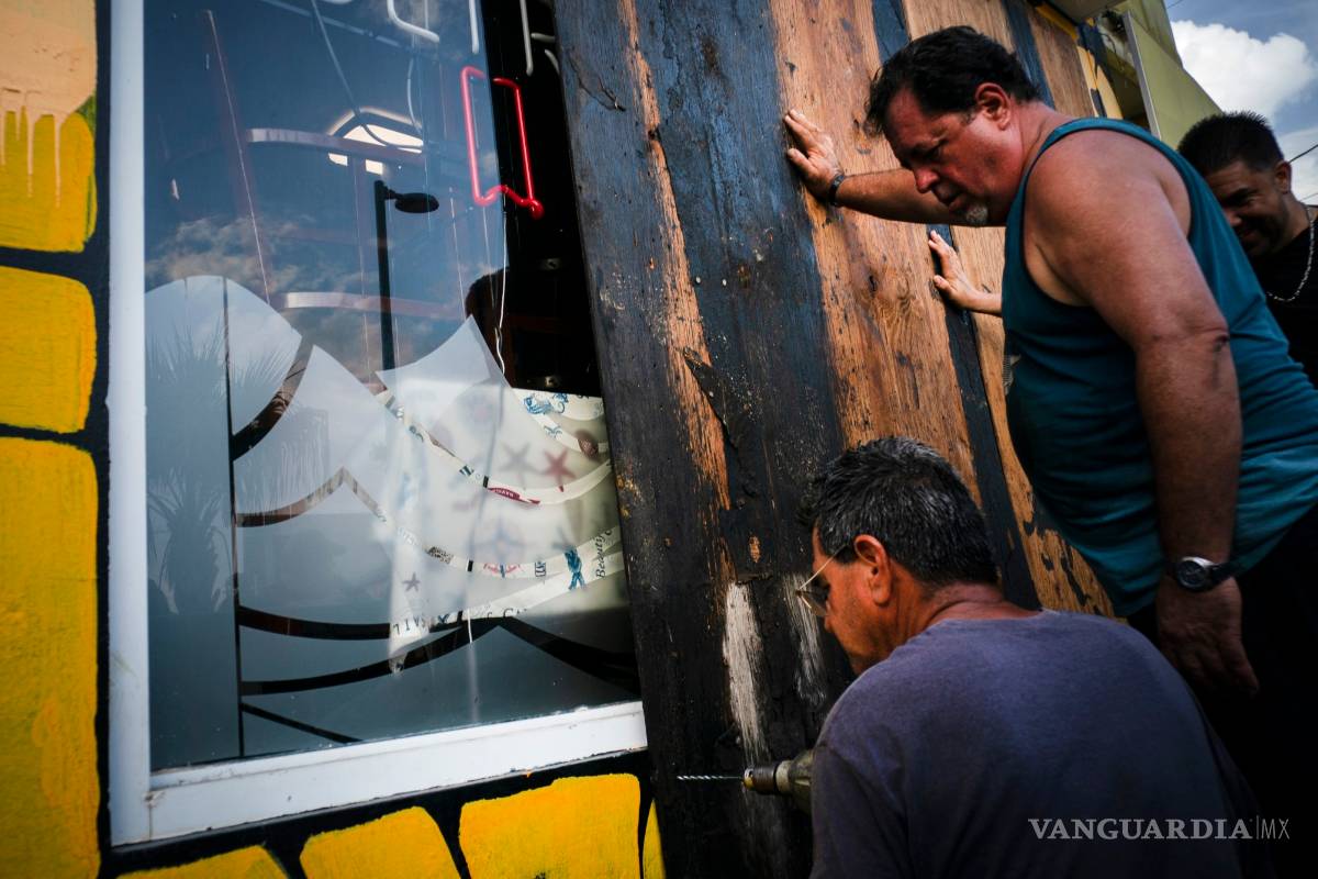 $!Dorian gana fuerza se enfila a Puerto Rico con vientos de 60 millas por hora