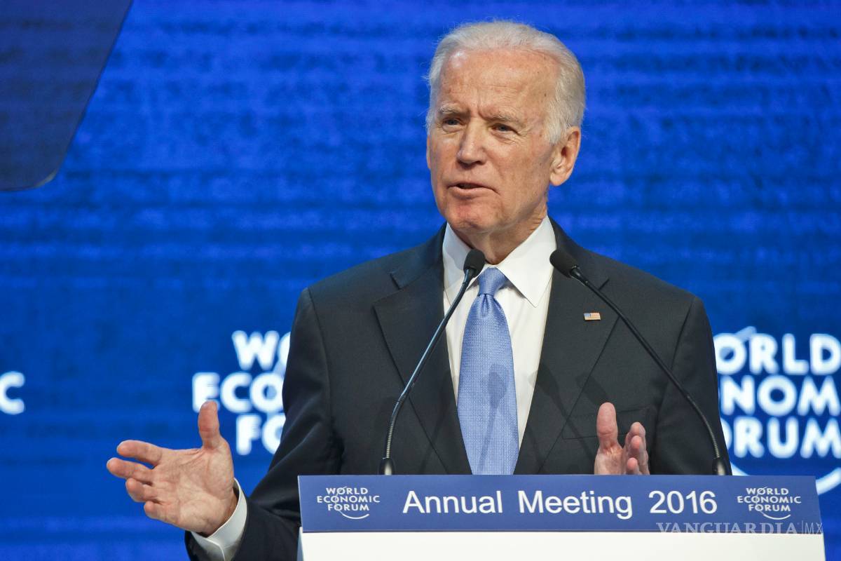 Vicepresidente de EU pide a empresarios mejorar salarios de empleados