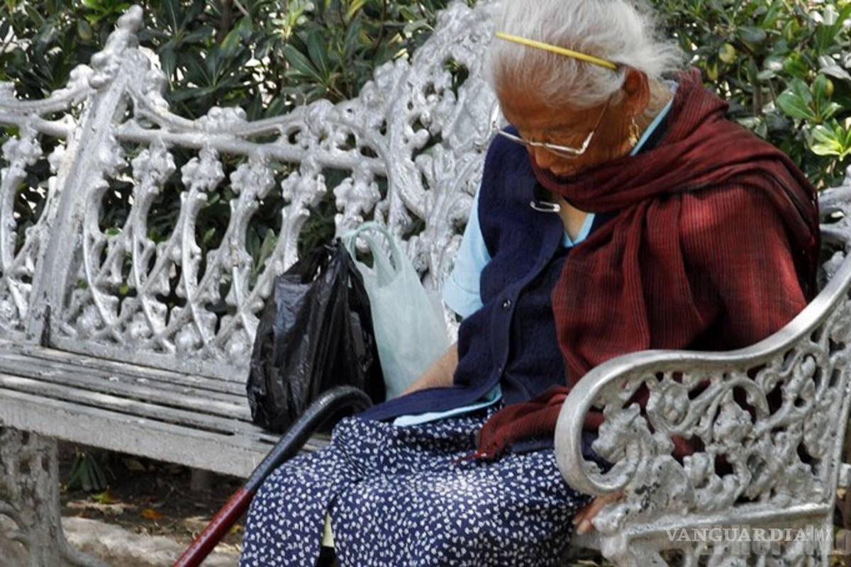 4.7 millones de ancianos en México sobrevive su vejez con una pensión mensual de 600 pesos