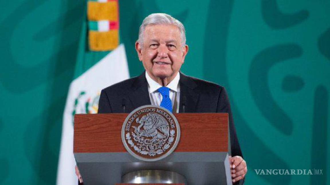 AMLO mantendría concesión a Telmex, pese a no estar de acuerdo con la política privatizadora