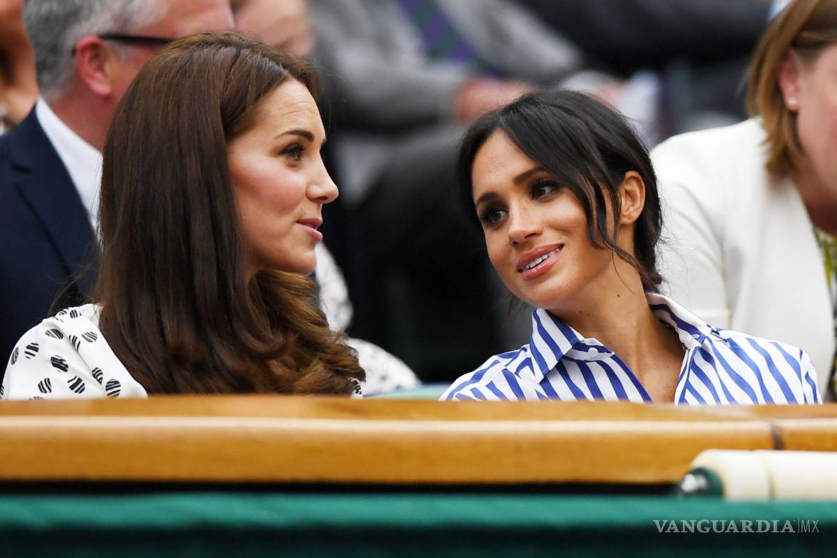 $!Emma Watson se roba la final femenil de Wimbledon