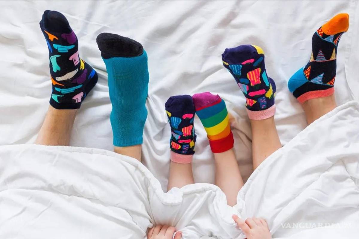 Calcetas disparejas: Un símbolo de inclusión y conciencia sobre el Síndrome de Down