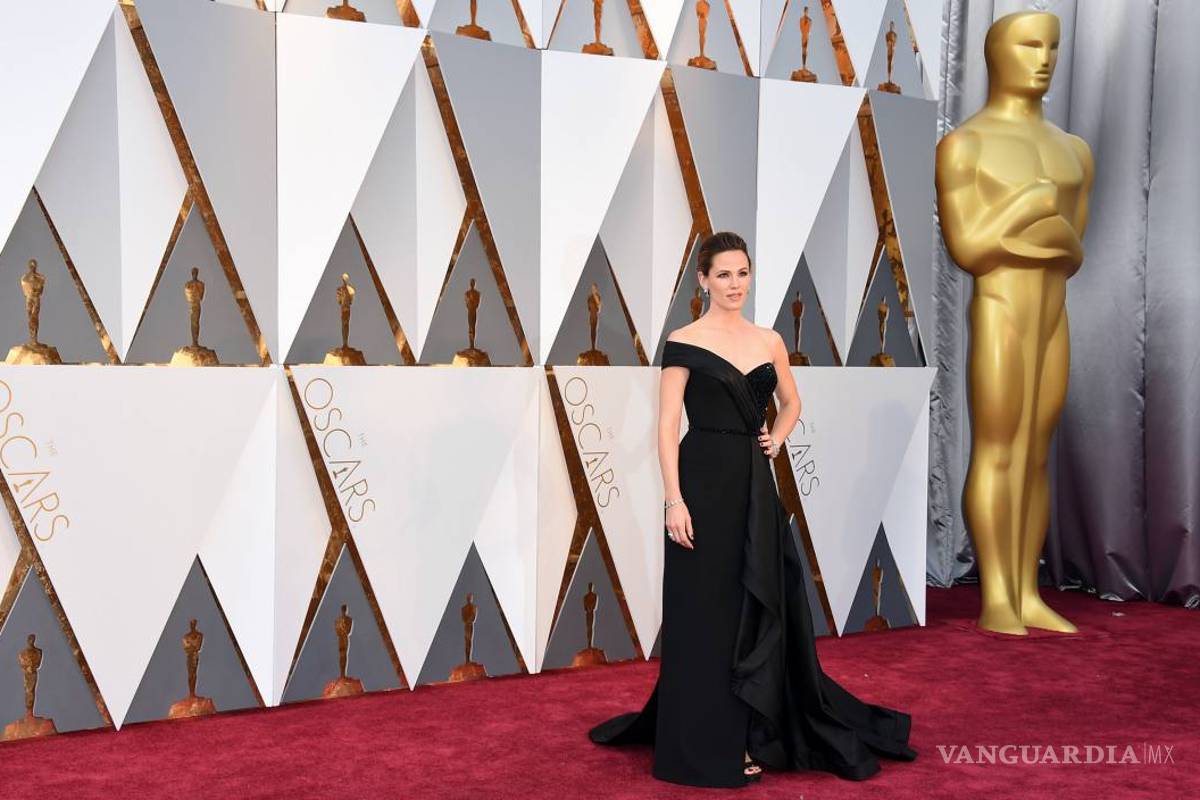 Vestido de los Oscar provocó calambres a Jennifer Garner