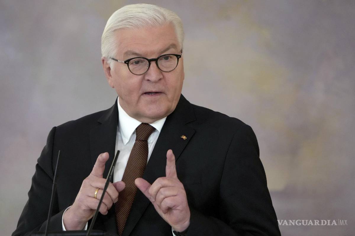 Advierte presidente de Alemania a Putin entre máximas tensiones que le “quite la soga a Ucrania”