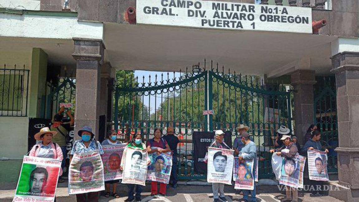 Hay una “total parcialidad del Poder Judicial”, acusan padres de los 43 de Ayotzinapa