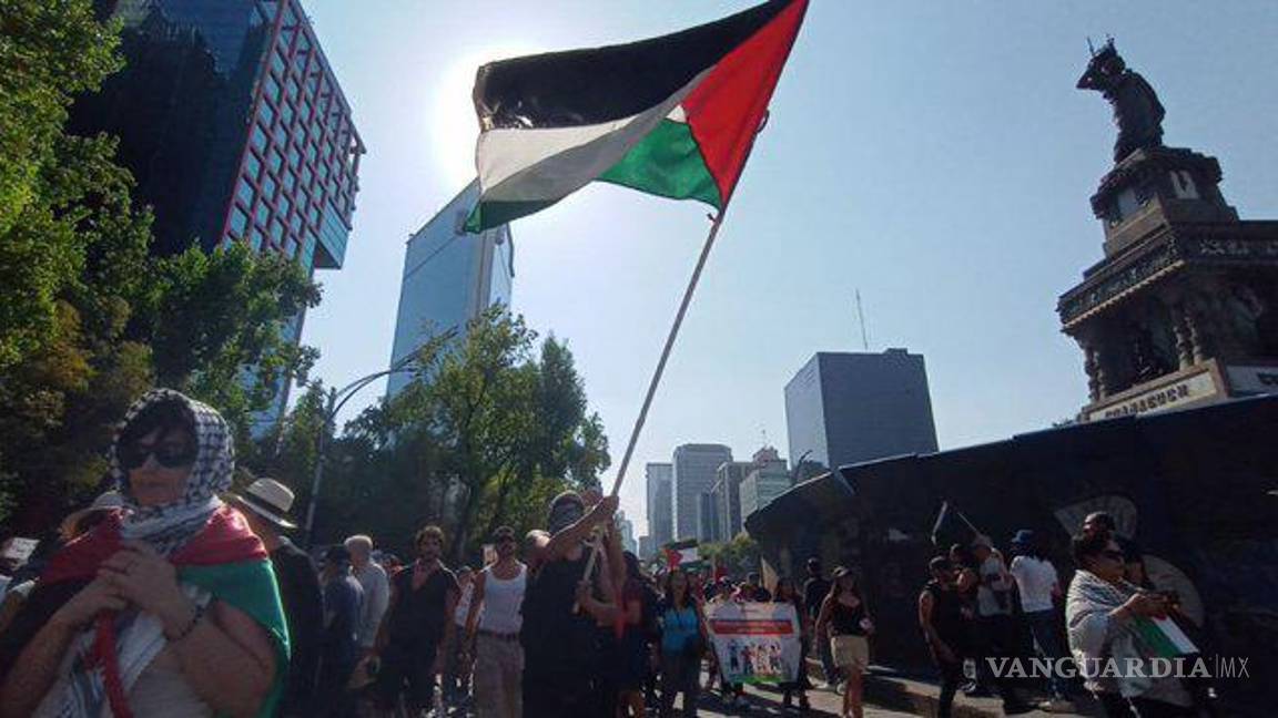 $!Protestan en CDMX contra bombardeos de Israel, exigen que México condene “genocidio”