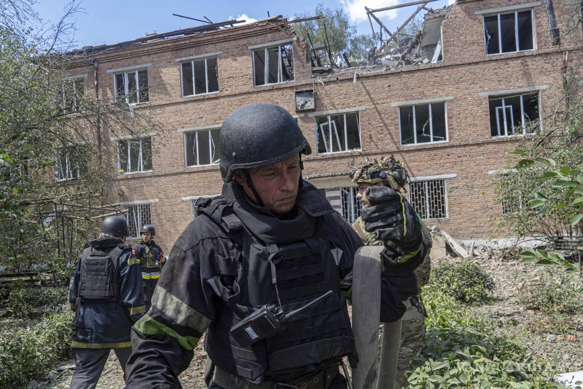 Mueren 4 personas tras intercambio de ataques aéreos entre Rusia y Ucrania