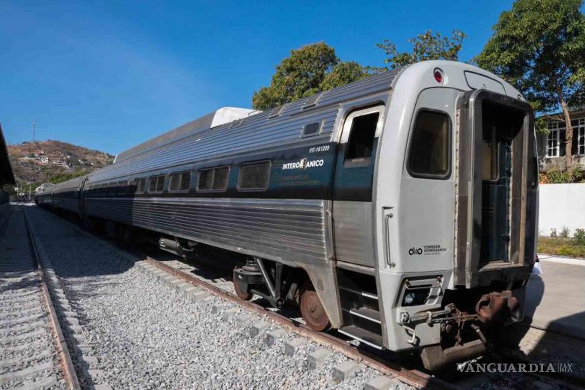 Gobierno de AMLO recicla para Interoceánico dos trenes comprados por Rafael Moreno Valle en 2015