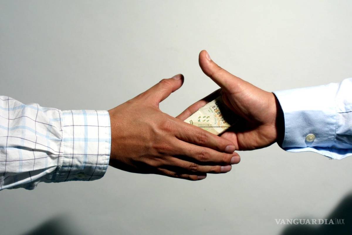 Sufren cinco de cada 10 empresas actos de corrupción