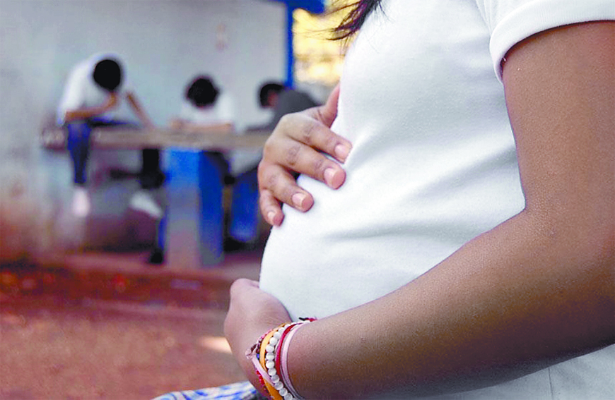 Aumenta índice de embarazos en los adolescentes en Acuña