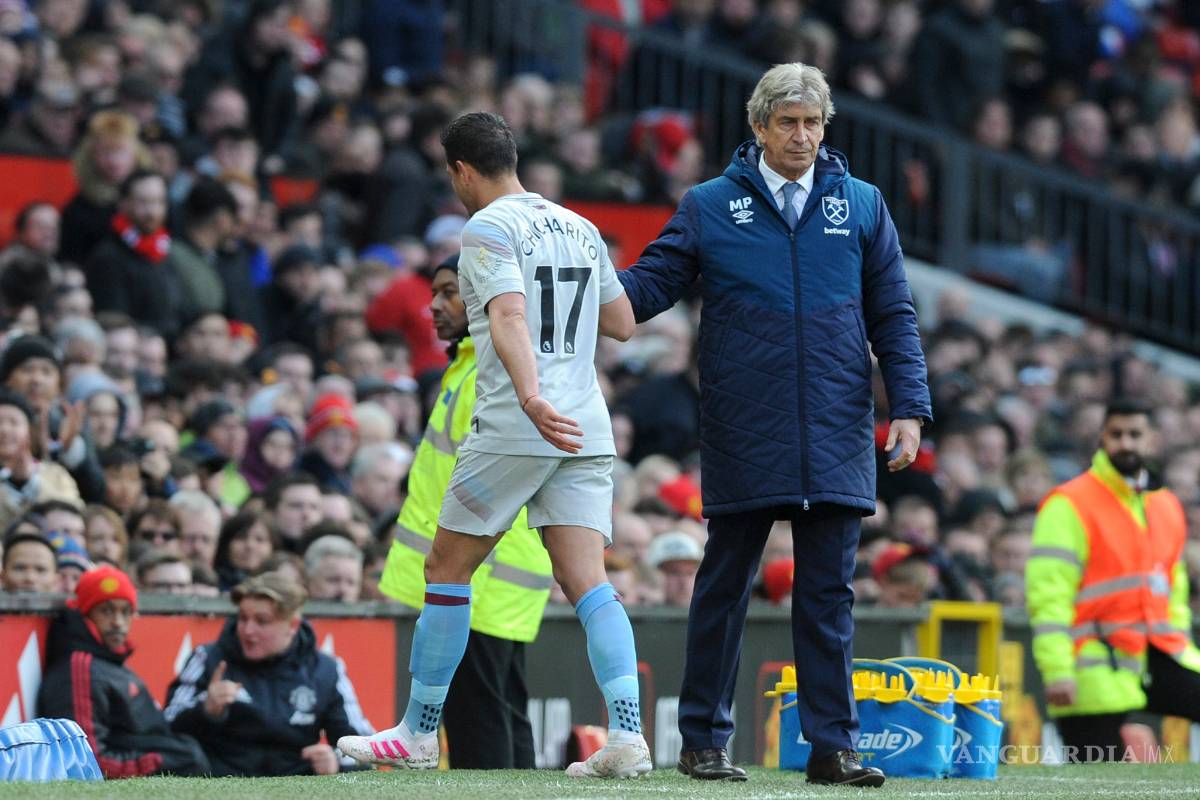 'Chicharito' perdió ante el United... pero se fue ovacionado de la cancha