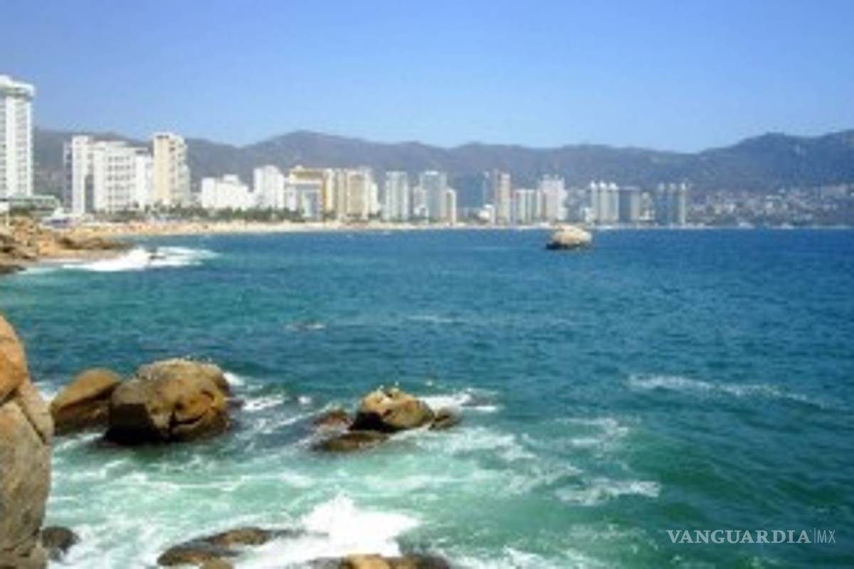 Acapulco fuera de peligro por tsunami