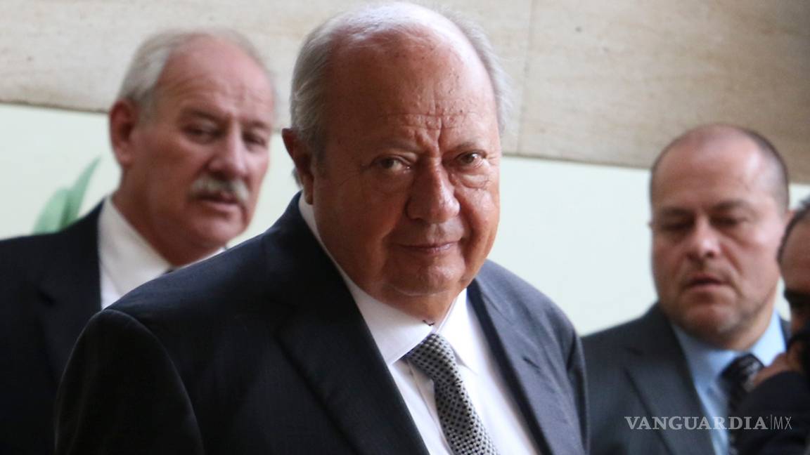 $!Romero Deschamps tiene varias denuncias, pero ninguna orden de aprehensión: FGR