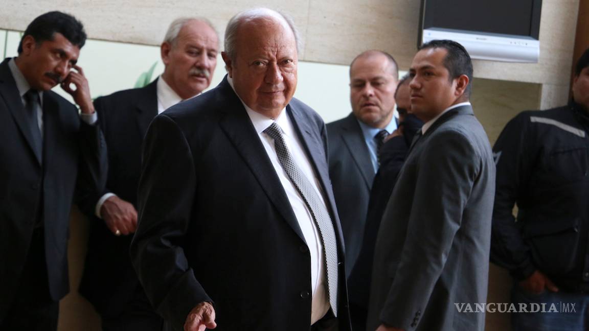 $!El que nada debe... Carlos Romero Deschamps se ampara contra cualquier orden de aprehensión luego de medidas contra huachicoleros tomadas por AMLO