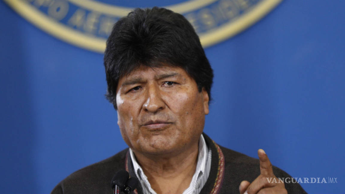 Evo Morales se despide de Bolivia: 'Volveré con más fuerza y energía'; México confirma su traslado