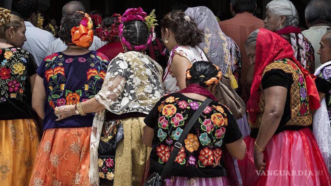 Marca de ropa argentina plagia diseños de zapotecas, denuncian miles en Change.org
