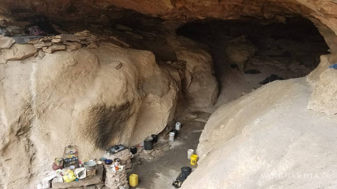 Rescatan a 21 hombres secuestrados en cueva de Chihuahua; los obligaban a sembrar droga