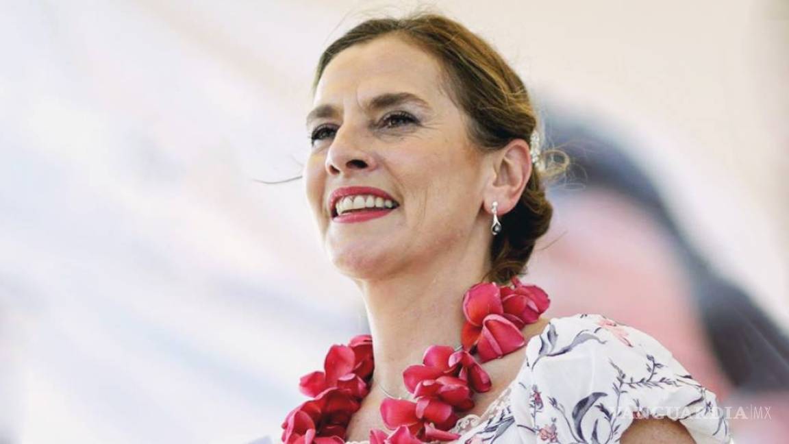 No seré Primera Dama, pero sí investigadora, escritora, mamá y esposa de ‘#YaSabenQuién”: Beatriz Gutiérrez