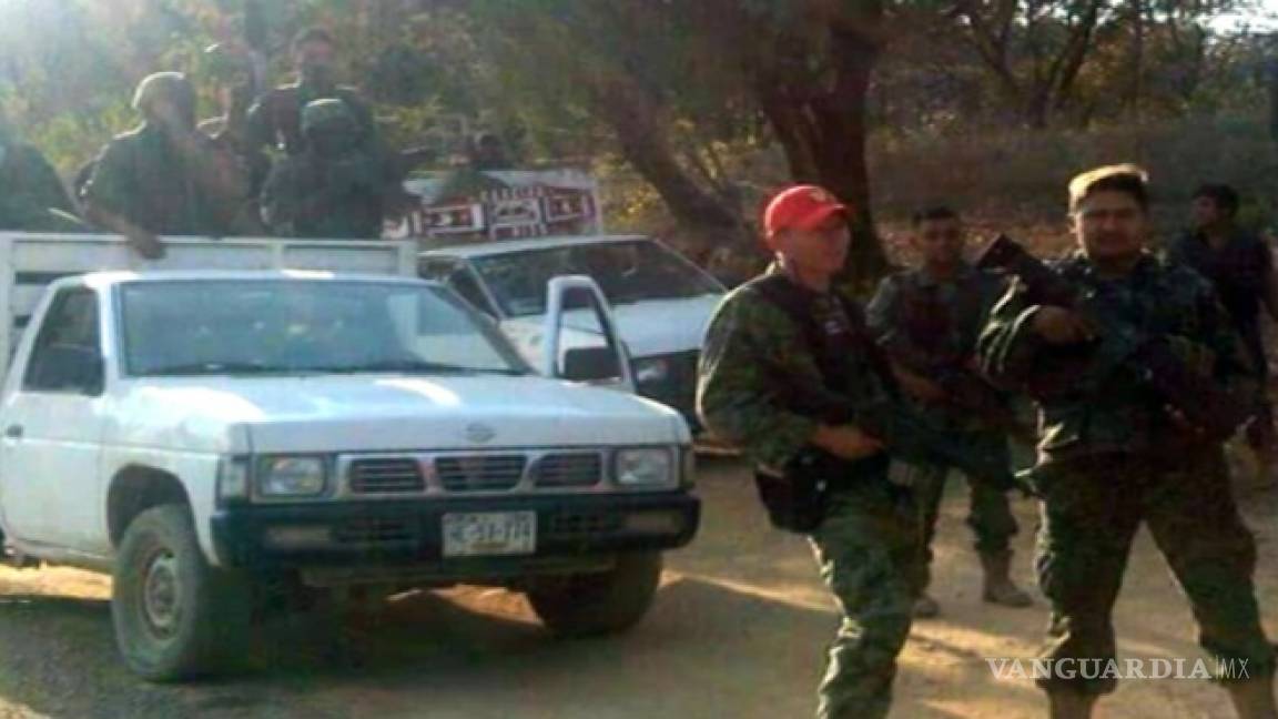 Grupo criminal disfrazados de militares instalan un retén en Guerrero