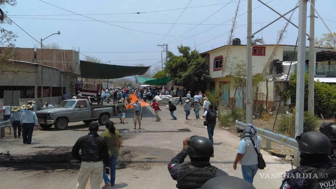 En Totolapan, Guerrero, denuncian ataque a balazos de 100 sicarios; se reportan siete muertos