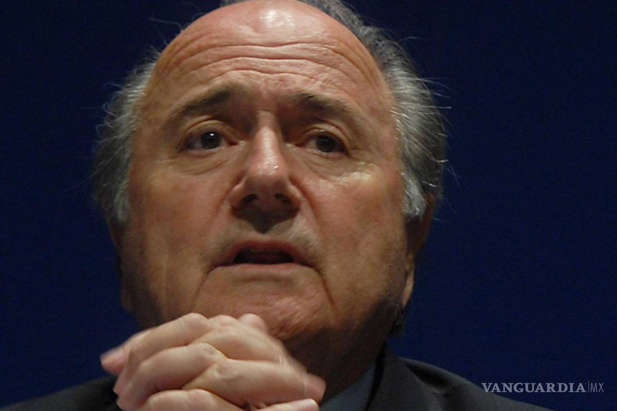 Blatter renunciará en febrero a FIFA, afirma su hija