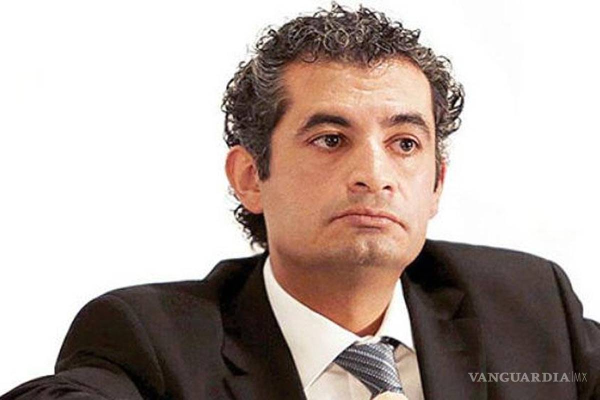 Cambian a titular de CFE, nombran a Enrique Ochoa Reza