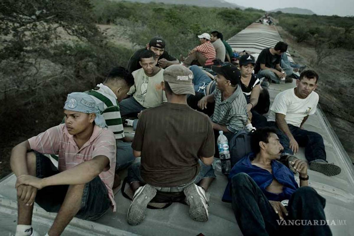 Grupo armado atacó a migrantes que viajaban en tren; 15 lesionados