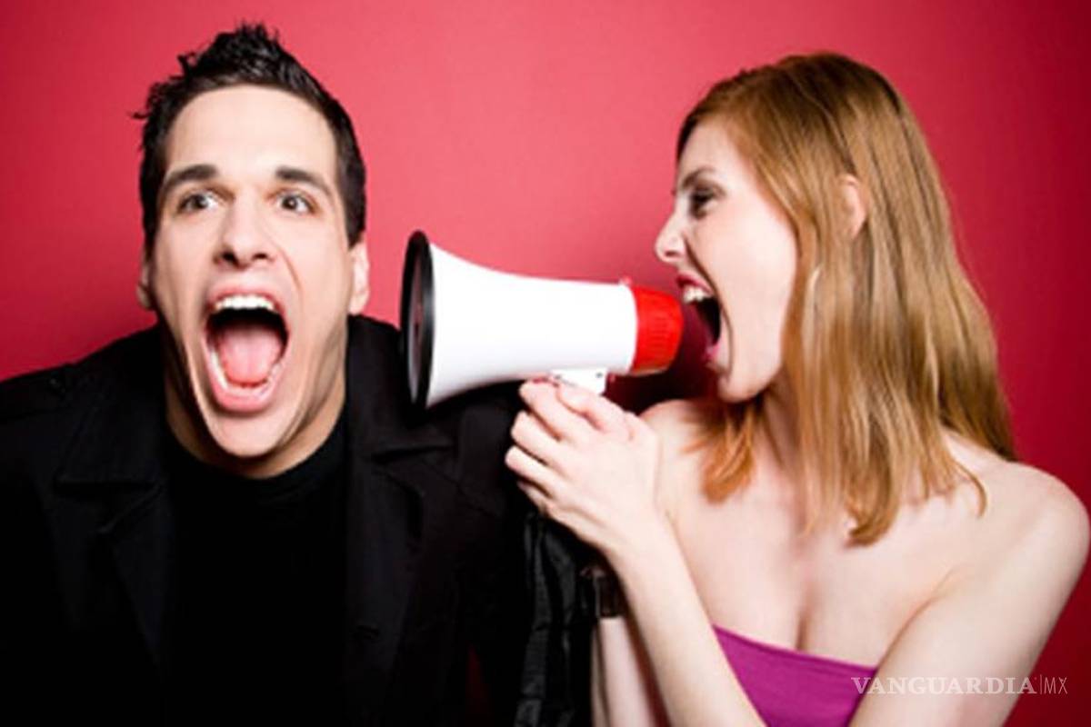 La voz femenina agota el cerebro del hombre: Estudio