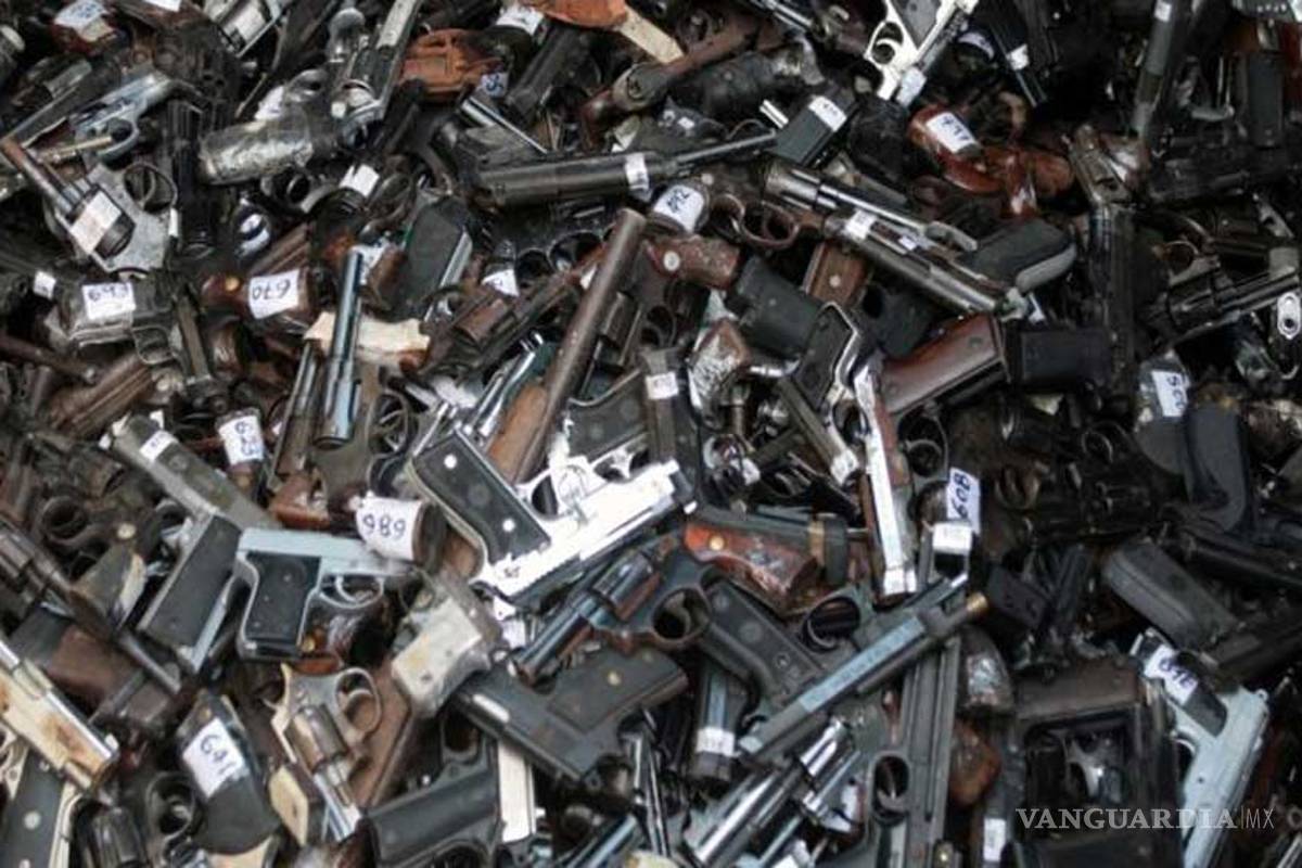 Destruyen red que traficaba armas desde EU a México