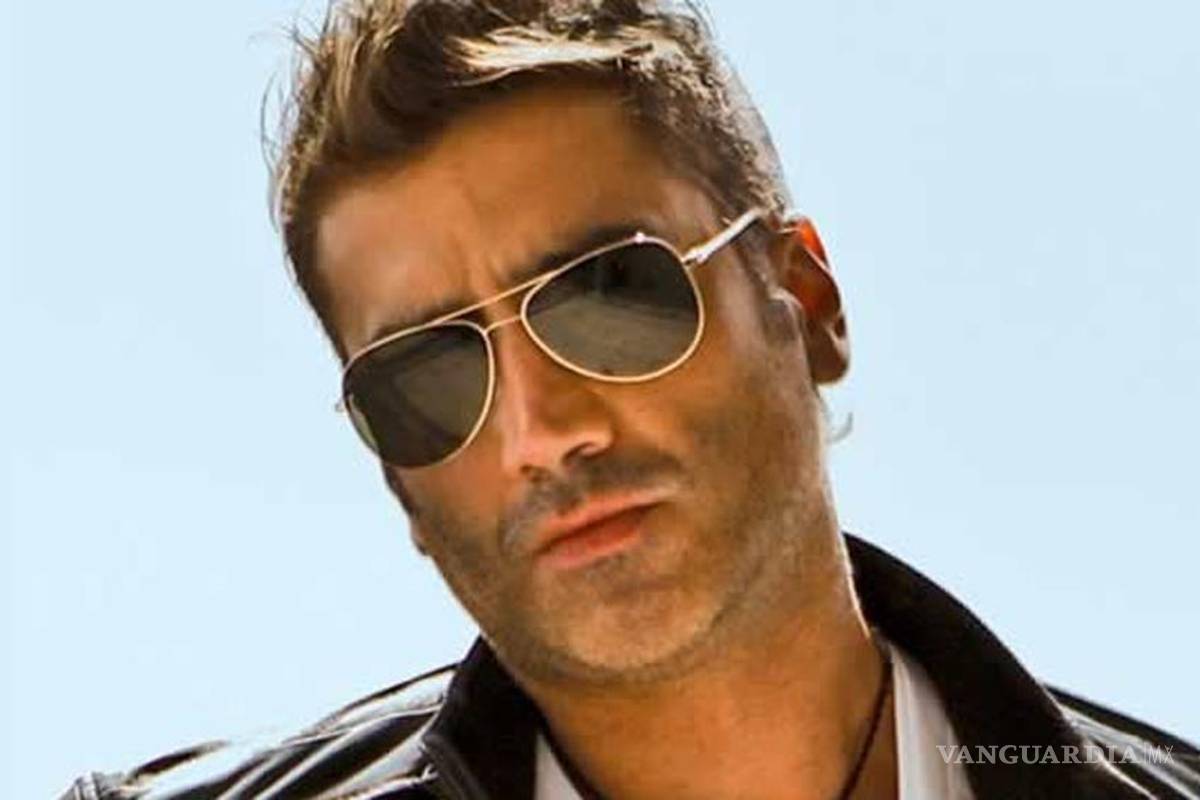 &quot;Hoy tengo ganas de ti&quot; con &quot;El Potrillo&quot; y Christina Aguilera