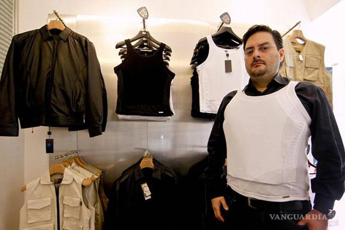 Más personas en México están comprando ropa blindada